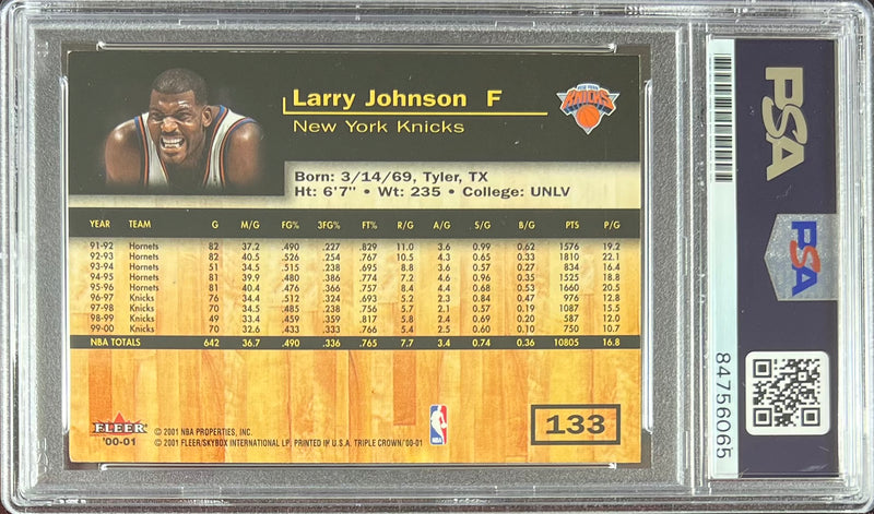 Larry Johnson auto 2001 Fleer #133 card New York Knicks PSA Encapsulated