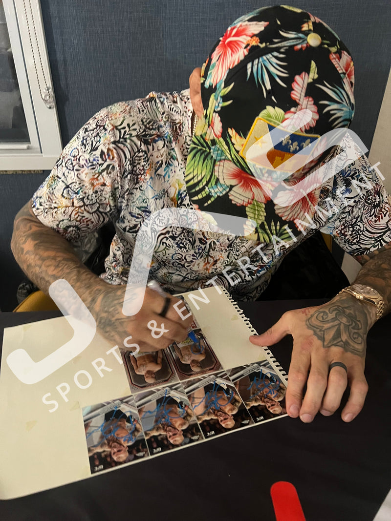 Dustin Poirier autographed signed Topps card #23 2018 UFC BAS Encapsulated
