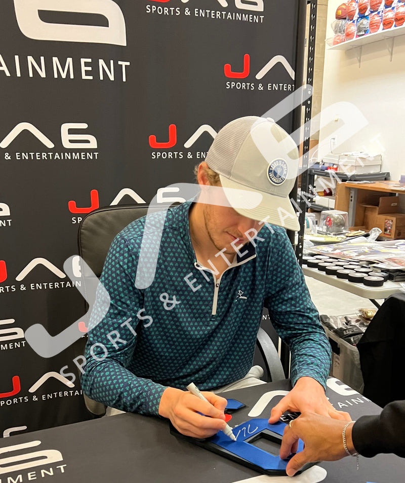 Jake Guentzel autographed signed jersey NHL Tampa Bay Lightning PSA COA
