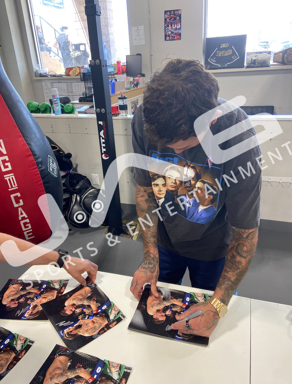 Marlon Chito Vera autographed signed 8x10 photo UFC JSA COA Frankie Edgar