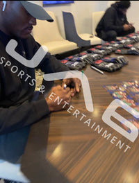 Kamaru Usman autographed 2022 Panini card #54 UFC BAS Encapsulated
