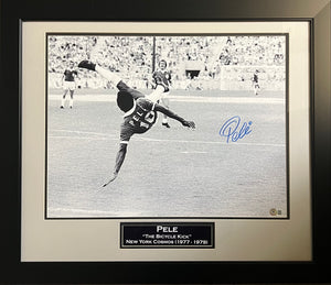 Pele autographed signed 16x20 framed photo Brazil NY Cosmos BAS World Cup