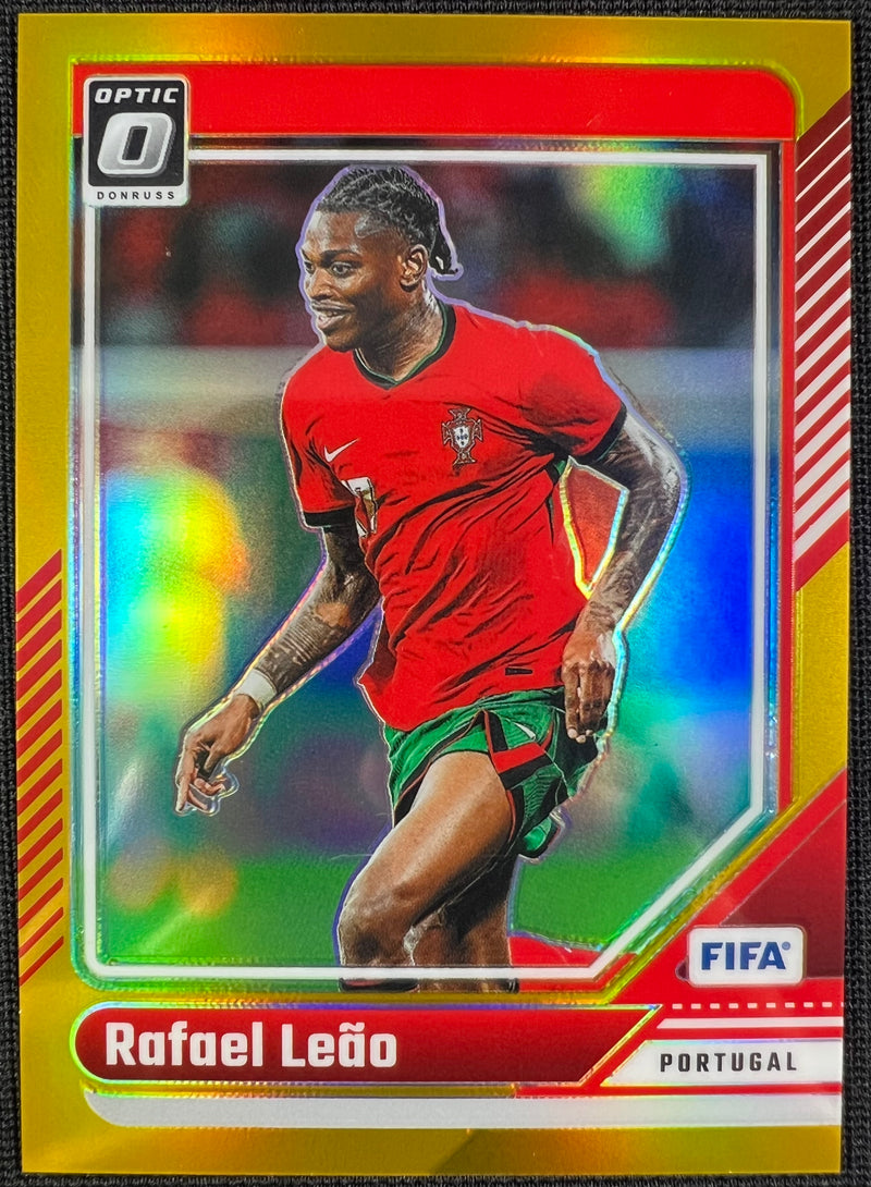 Rafael Leao 2024-25 Panini Donruss Optic Gold FIFA /10 #121