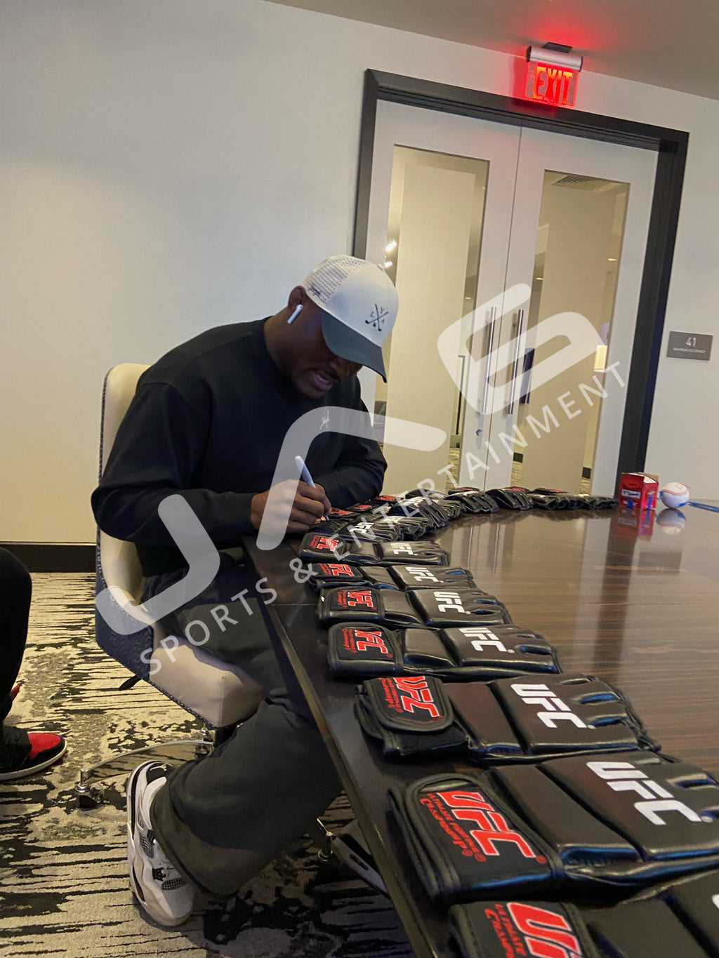 Kamaru Usman autographed signed inscribed glove UFC JSA COA Nigerian Nightmare