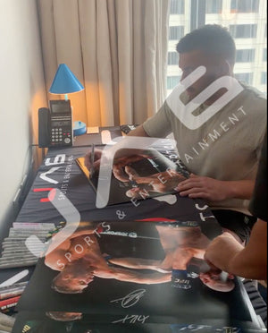 Dricus Du Plessis autographed signed 16x20 photo UFC JSA COA Vs Robert Whittaker
