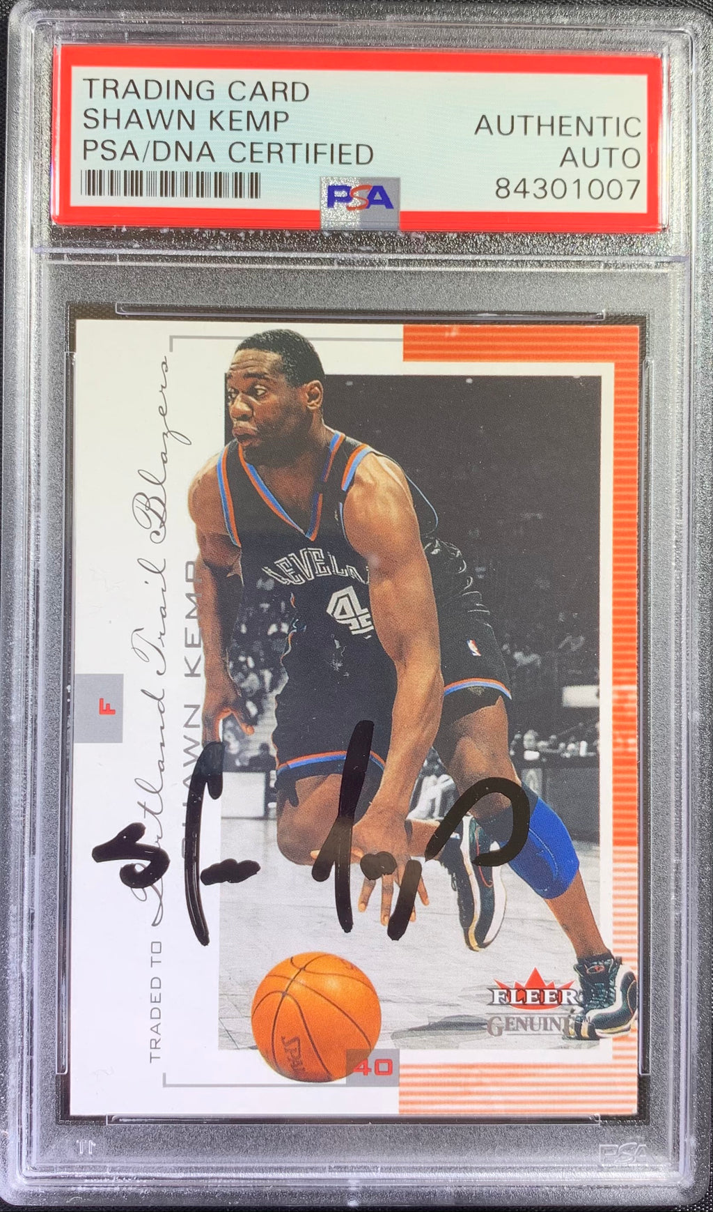 Shawn Kemp auto signed card Fleer #66 Cleveland Cavaliers PSA Encapsulated