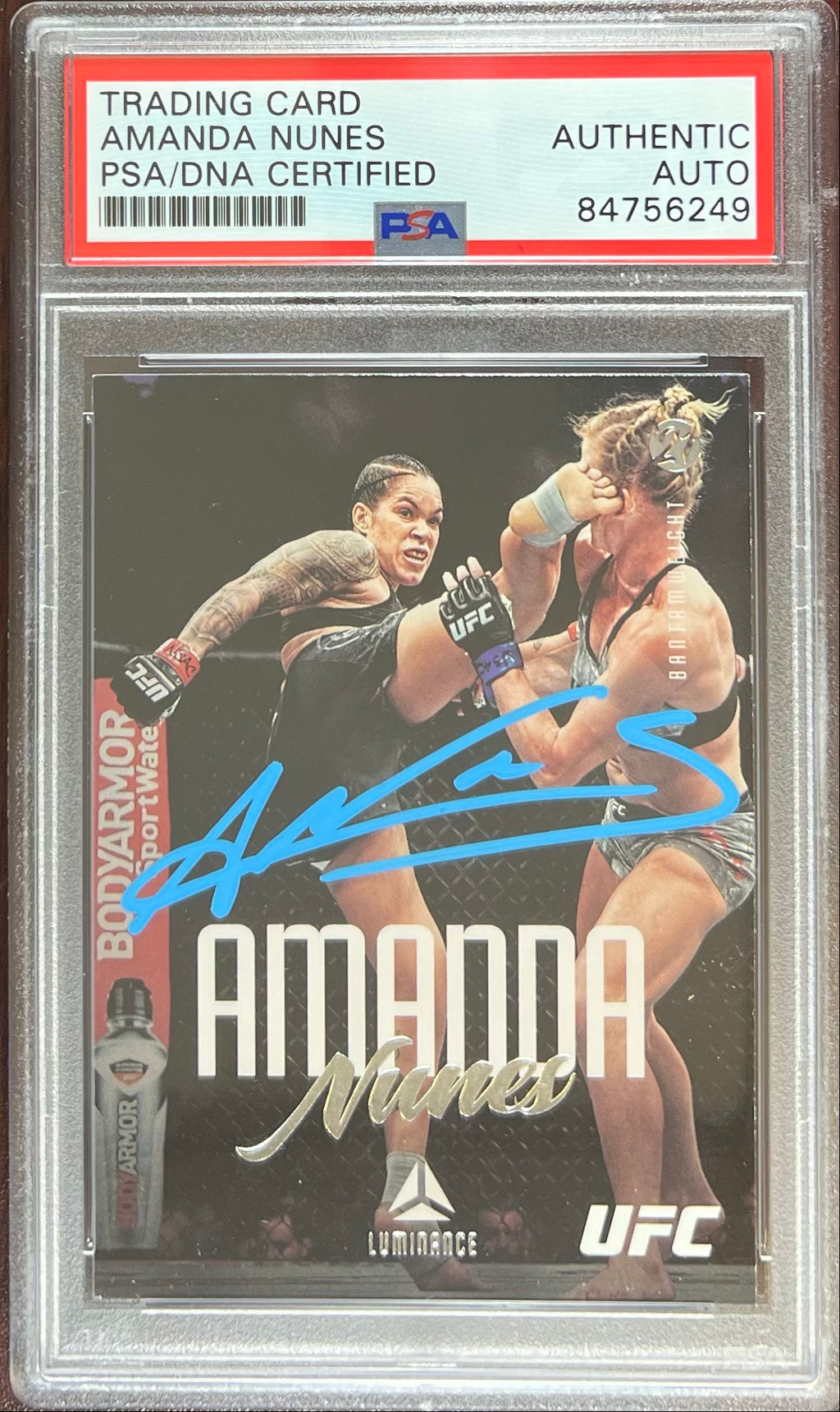 Amanda Nunes auto 2021 Panini Chronicles Luminance card #53 UFC PSA Encapsulated