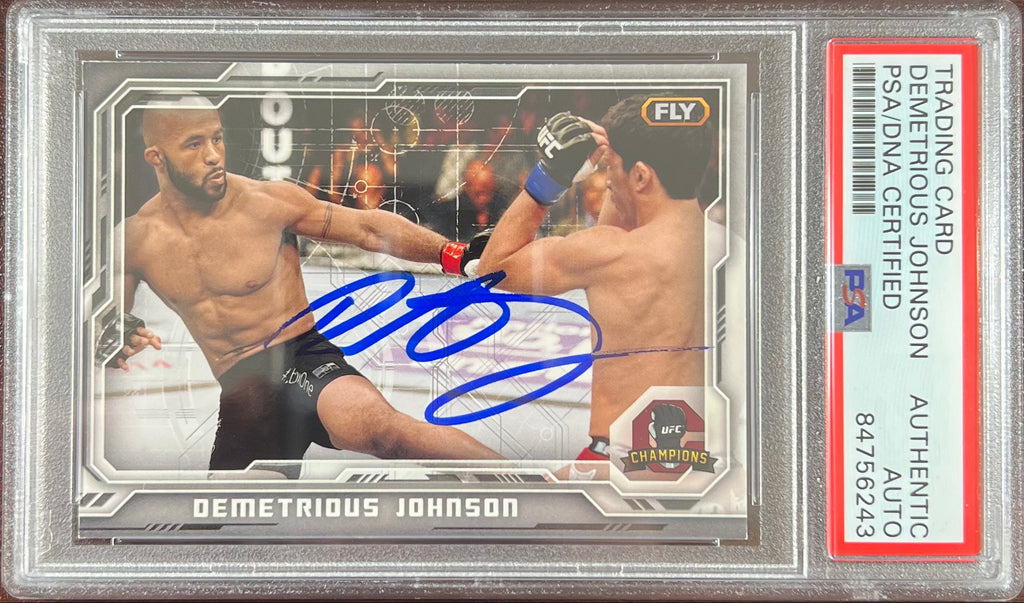 Demetrious Johnson autographed 2014 Topps card #156 UFC PSA Encapsulated