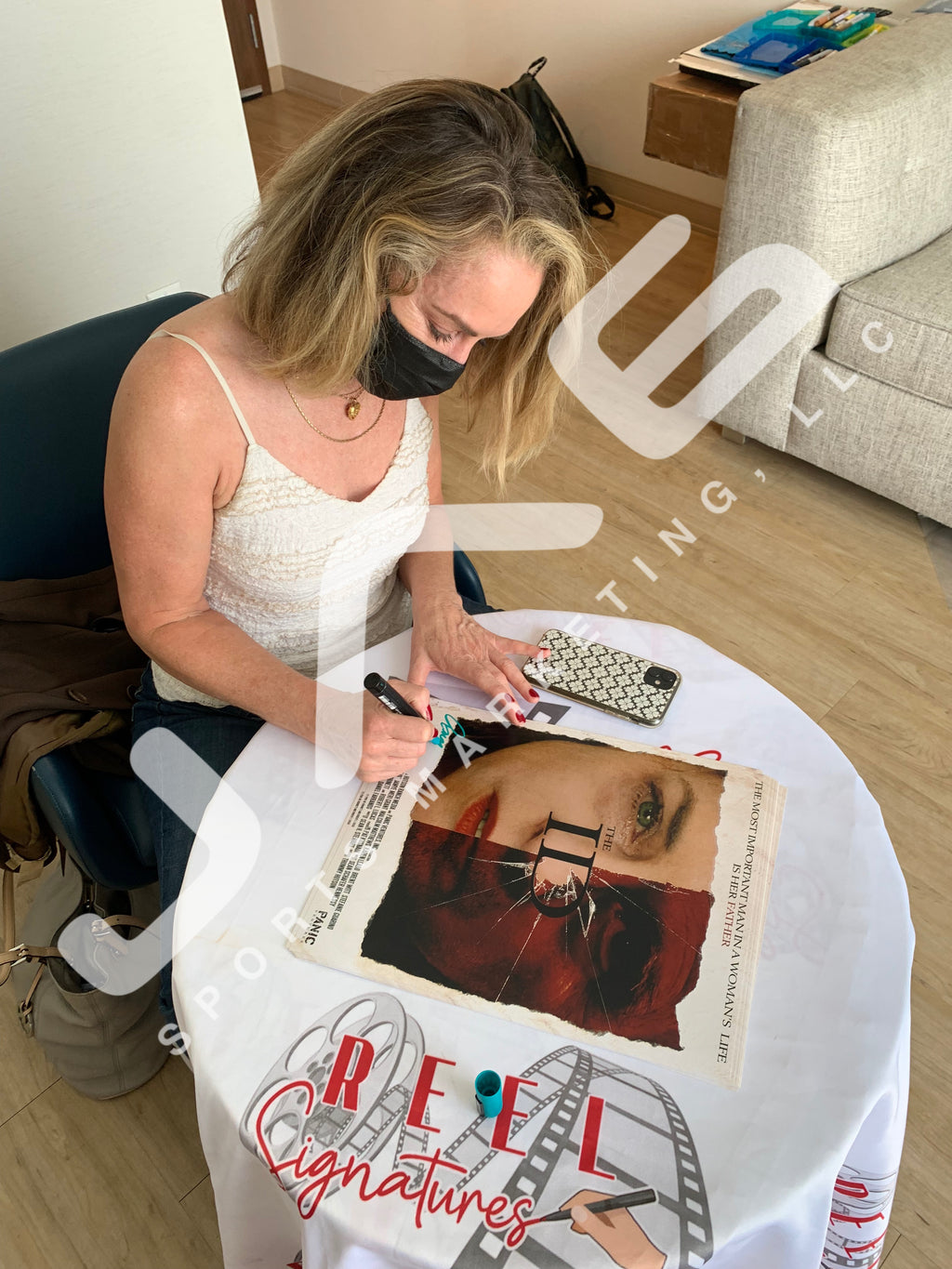 Amanda Wyss autographed signed 11x14 photo The ID JSA Witness Merideth Lane