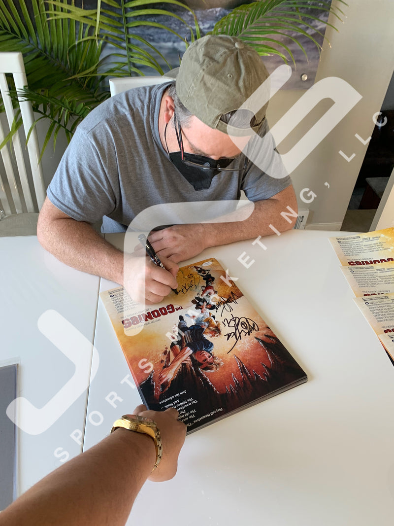 Corey Feldman Sean Astin Jonathan KeQuan Kerri Green signed 11x14 photo Goonies