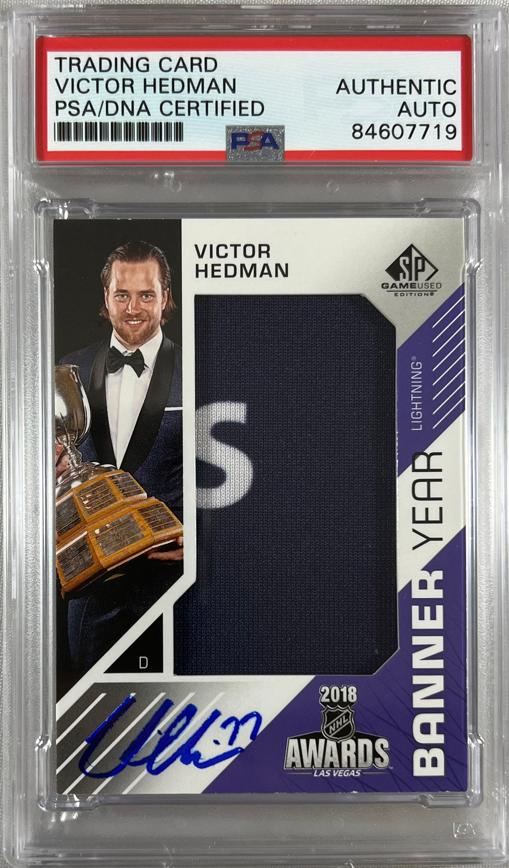 Victor Hedman auto 2018-19 Upper Deck card Lightning PSA Encapsulated GU Patch