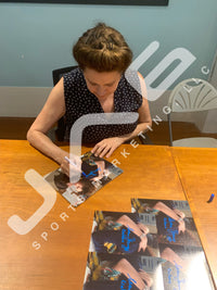 Sean Young autographed signed 8x10 photo Ace Ventura Ray Finkle JSA Witness